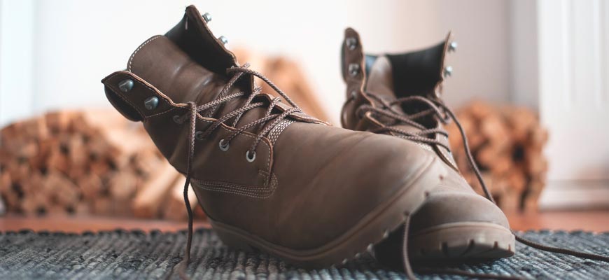 How To Find The Best Work Shoes For Wide Feet Grand Rapids Shoe Store