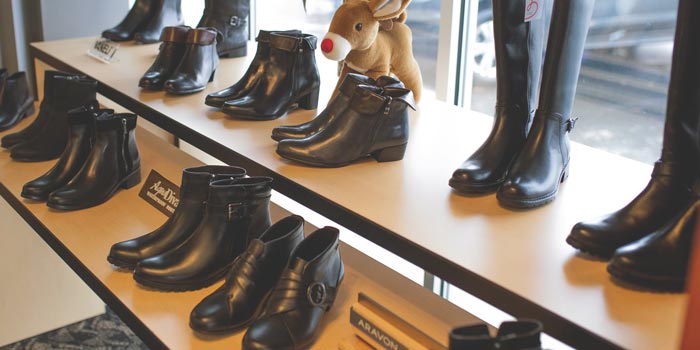 womens boots stores